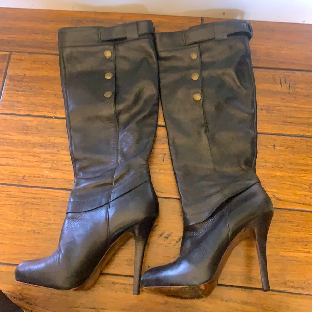 STEVEN by Steve Madden Enforce stiletto boot. Size 7